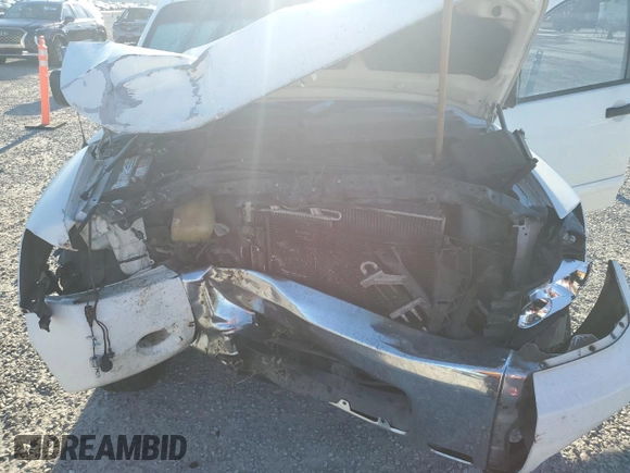 2008 Nissan Titan XE z VIN 1N6BA06A98N359140, wystawiony jako Copart lot #75695814 z przebiegiem 191 668 mil mil oraz Szkoda całkowita • Salvage title. Historia ofert i sprzedaży dostępna na DreamBid. Obrazek 13.
