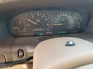 1998 Chrysler Town & Country LXi with VIN 1C4GP64LXWB644491, listed as a Copart auction lot 81560064 with 176,363 mi miles and Clean Title. Bid and sale history available at carsss.com. Image 9.