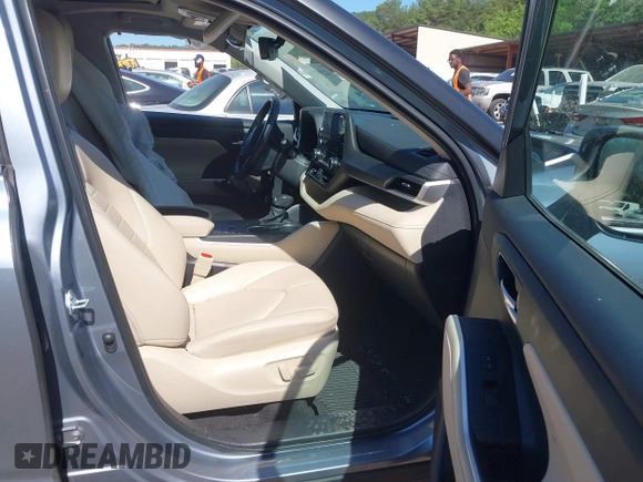 2023 Toyota Highlander L with VIN 5TDKDRAH7PS038449, listed as a IAAI auction lot 42298596 with 112,275 mi miles and . Bid and sale history available at DreamBid. Image 5.