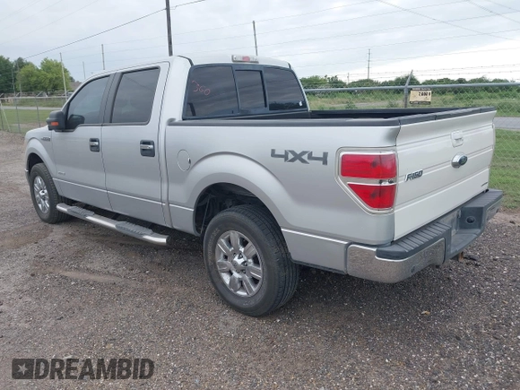 2011 Ford F-150 XLT with VIN 1FTFW1ET4BFB81296, listed as a IAAI auction lot 41935528 with 386,703 mi miles. Bid and sale history available at carsss.com. Image 3.