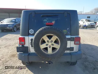2010 Jeep Wrangler Unlimited Rubicon with VIN 1J4BA6H12AL109611, listed as a IAAI auction lot 40993956 with 151,239 mi miles and . Bid and sale history available at DreamBid. Image 17.