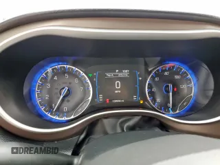 2017 Chrysler Pacifica Touring with VIN 2C4RC1DGXHR577647, listed as a Copart auction lot 57860695 with 138,936 mi miles and Clean title. Bid and sale history available at DreamBid. Image 9.