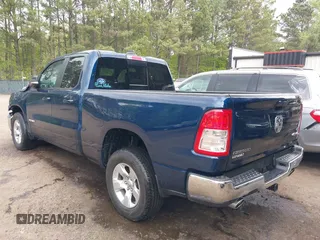 2022 Ram 1500 Big Horn z VIN 1C6SRFBT7NN180040, wystawiony jako IAAI lot #42017277 z przebiegiem 31 836 mil mil oraz . Historia ofert i sprzedaży dostępna na DreamBid. Obrazek 3.