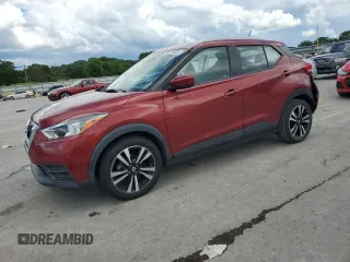 2019 Nissan Kicks S z VIN 3N1CP5CU6KL543852, wystawiony jako Copart lot #56723435 z przebiegiem 91 041 mil mil oraz Szkoda całkowita • Salvage title. Historia ofert i sprzedaży dostępna na DreamBid. Obrazek 1.