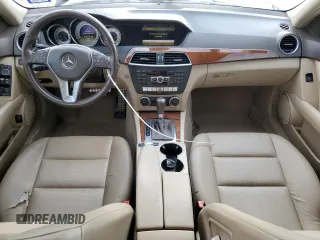 2012 Mercedes-Benz C 250 Sport z VIN WDDGF4HB0CA609006, wystawiony jako Copart lot #53737835 z przebiegiem 169 890 mil mil oraz Szkoda całkowita • Salvage title. Historia ofert i sprzedaży dostępna na DreamBid. Obrazek 8.