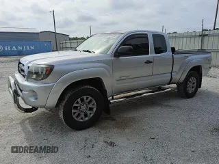 2008 Toyota Tacoma PreRunner with VIN 5TETU62NX8Z569432, listed as a Copart auction lot 60464055 with 167,001 mi miles and Clean title. Bid and sale history available at DreamBid. Image 1.