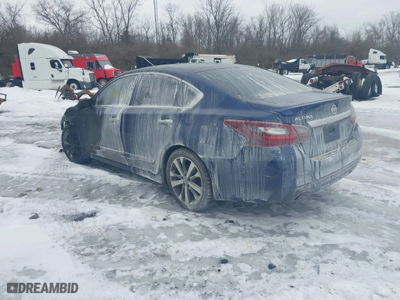 2017 Nissan Altima 2.5 SR with VIN 1N4AL3AP3HC483881, listed as a IAAI auction lot 41395457 with 1 mi miles. Bid and sale history available at carsss.com. Image 3.