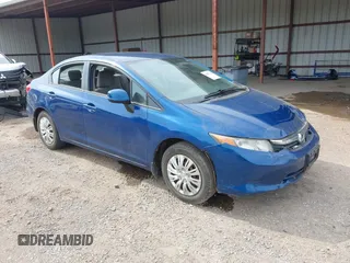 2012 Honda Civic LX z VIN 19XFB2F57CE005209, wystawiony jako IAAI lot #42097362 z przebiegiem 141 749 mil mil oraz . Historia ofert i sprzedaży dostępna na DreamBid. Obrazek 1.