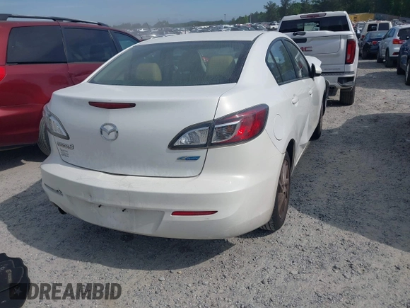2013 Mazda 3 i Grand Touring z VIN JM1BL1W78D1816321, wystawiony jako IAAI lot #42225518 z przebiegiem 231 121 mil mil oraz . Historia ofert i sprzedaży dostępna na DreamBid. Obrazek 4.