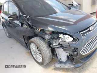 2013 Ford C-Max SE z VIN 1FADP5AUXDL511432, wystawiony jako IAAI lot #42314733 z przebiegiem 140 616 mil mil oraz . Historia ofert i sprzedaży dostępna na DreamBid. Obrazek 6.