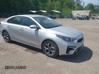 2019 Kia Forte LXS z VIN 3KPF24AD1KE086328, wystawiony jako IAAI lot #42144973 z przebiegiem 43 541 mil mil oraz . Historia ofert i sprzedaży dostępna na DreamBid. Obrazek 1.