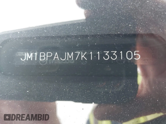 2019 Mazda 3 z VIN JM1BPAJM7K1133105, wystawiony jako IAAI lot #42473214 z przebiegiem 47 751 mil mil oraz . Historia ofert i sprzedaży dostępna na DreamBid. Obrazek 9.