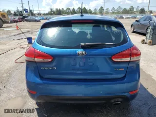 2015 Kia Forte 5-Door EX with VIN KNAFX5A8XF5322824, listed as a Copart auction lot 72070134 with 111,408 mi miles and Salvage Title. Bid and sale history available at carsss.com. Image 6.