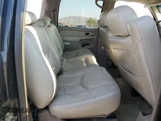 2003 Chevrolet Suburban Z71 with VIN 3GNFK16Z83G180173, listed as a Copart auction lot 70469314 with 189,409 mi miles and Salvage Title. Bid and sale history available at carsss.com. Image 11.