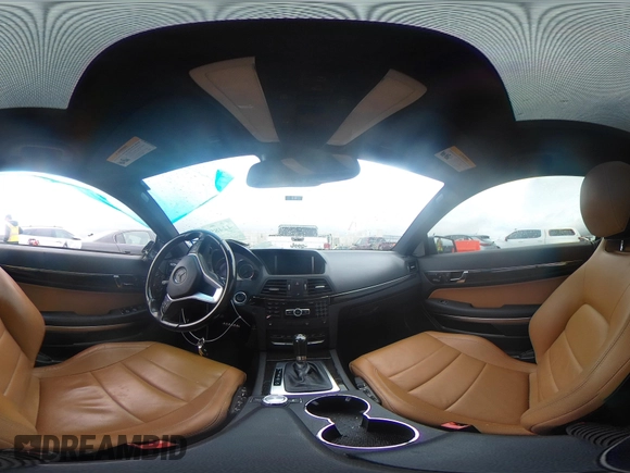 2013 Mercedes-Benz E 350 z VIN WDDKJ5KB1DF202419, wystawiony jako IAAI lot #42485467 z przebiegiem 155 245 mil mil oraz . Historia ofert i sprzedaży dostępna na DreamBid. Obrazek 18.