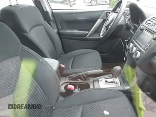 2017 Subaru Forester z VIN JF2SJABC4HH504195, wystawiony jako IAAI lot #42263305 z przebiegiem 120 877 mil mil oraz . Historia ofert i sprzedaży dostępna na DreamBid. Obrazek 5.