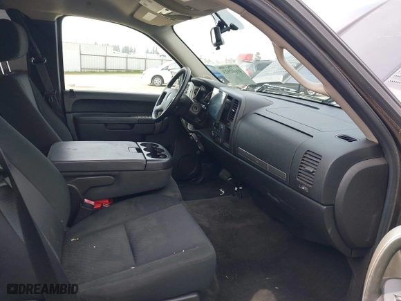 2012 Chevrolet Silverado 1500 LT with VIN 1GCRCSE04CZ283781, listed as a IAAI auction lot 41602923 with 86,378 mi miles. Bid and sale history available at carsss.com. Image 5.