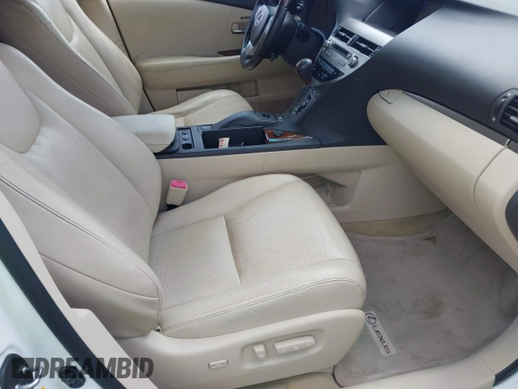 2013 Lexus RX 350 z VIN JTJBK1BA8D2458889, wystawiony jako IAAI lot #42713652 z przebiegiem 124 751 mil mil oraz . Historia ofert i sprzedaży dostępna na DreamBid. Obrazek 5.