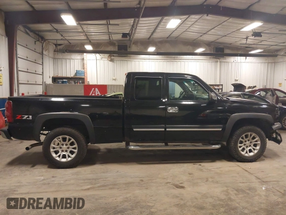 2003 Chevrolet Silverado 1500 with VIN 2GCEK19V231238686, listed as a IAAI auction lot 42107363 with 326,361 mi miles and . Bid and sale history available at DreamBid. Image 14.