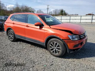 2019 Volkswagen Tiguan SE with VIN 3VV2B7AX2KM055543, listed as a Copart auction lot 52182215 with 40,563 mi miles and Salvage Title. Bid and sale history available at DreamBid. Image 4.