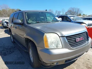 2007 GMC Yukon SLT with VIN 1GKFC13007J138584, listed as a IAAI auction lot 41750793 with 1 mi miles. Bid and sale history available at carsss.com. Image 1.