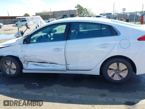 2022 Hyundai Ioniq SE with VIN KMHC75LC1NU268983, listed as a IAAI auction lot 41851313 with 34,865 mi miles and . Bid and sale history available at DreamBid. Image 14.