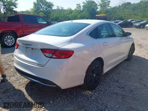 2015 Chrysler 200 Limited с VIN 1C3CCCAB2FN707428, выставлен на аукционе IAAI как лот 42633579 с пробегом 138 291 миль миль и . История ставок и продаж доступна на DreamBid. Изображение 4.