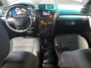 2016 Ford Police Interceptor Utility z VIN 1FM5K8ARXGGC60964, wystawiony jako Copart lot #54973465 z przebiegiem 96 030 mil mil oraz Nie do naprawy. Historia ofert i sprzedaży dostępna na DreamBid. Obrazek 8.