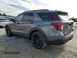 2024 Ford Explorer ST-Line with VIN 1FMSK7KH4RGA10464, listed as a Copart auction lot 43239635 with 4,786 mi miles and Salvage Title. Bid and sale history available at carsss.com. Image 2.