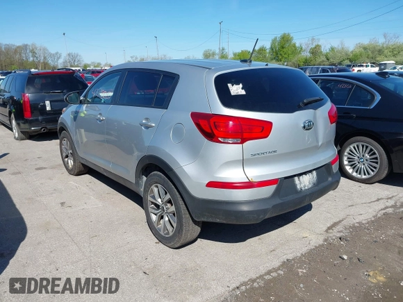 2016 Kia Sportage LX with VIN KNDPB3AC4G7812616, listed as a IAAI auction lot 42118087 with 179,500 mi miles. Bid and sale history available at carsss.com. Image 3.