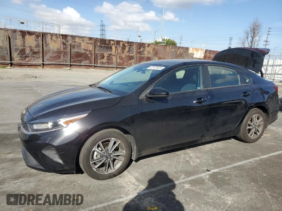 2024 Kia Forte LXS with VIN 3KPF24AD4RE735601, listed as a Copart auction lot 47137625 with 31,780 mi miles and Salvage Title. Bid and sale history available at carsss.com. Image 2.