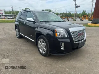 2014 GMC Terrain Denali z VIN 2GKFLZE38E6170005, wystawiony jako Copart lot #59312095 z przebiegiem 193 391 mil mil oraz Czysty tytuł • Clean title. Historia ofert i sprzedaży dostępna na DreamBid. Obrazek 1.
