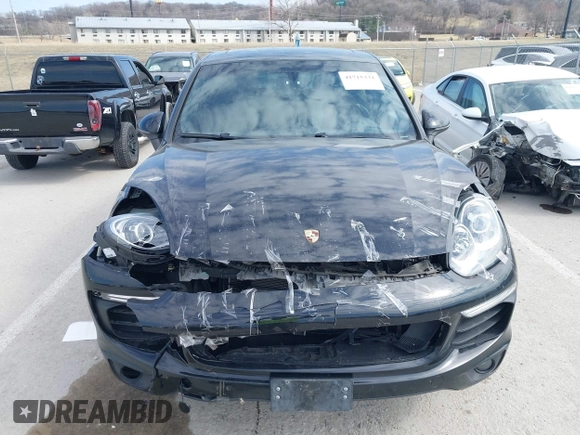 2016 Porsche Cayenne with VIN WP1AA2A25GKA15765, listed as a IAAI auction lot 41715331 with 90,259 mi miles. Bid and sale history available at carsss.com. Image 13.
