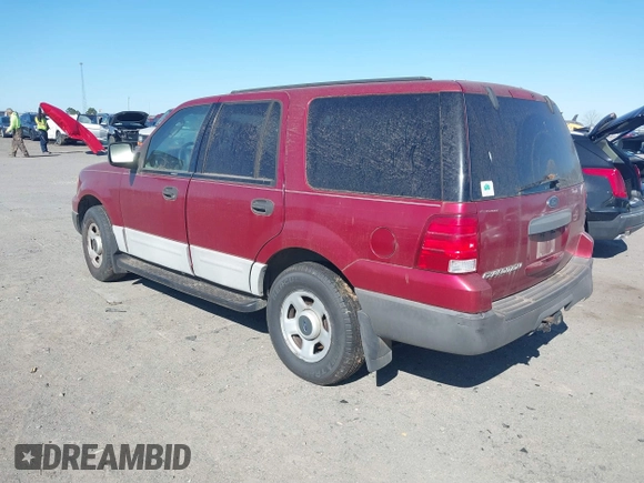 2004 Ford Expedition XLS with VIN 1FMRU13W74LA41727, listed as a IAAI auction lot 41823406 with 276,425 mi miles. Bid and sale history available at carsss.com. Image 3.