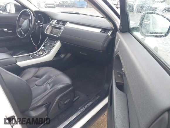 2015 Land Rover Range Rover Evoque Pure Plus with VIN SALVP1BG8FH007265, listed as a IAAI auction lot 41532151 with 32,311 mi miles. Bid and sale history available at carsss.com. Image 5.