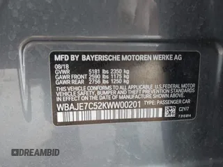 2019 BMW 5 Series 540i xDrive z VIN WBAJE7C52KWW00201, wystawiony jako IAAI lot #42275550 z przebiegiem 78 169 mil mil oraz . Historia ofert i sprzedaży dostępna na DreamBid. Obrazek 9.