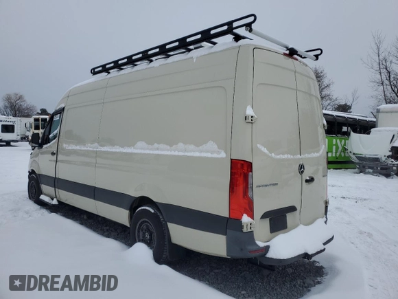 2021 Mercedes-Benz Sprinter Cargo with VIN W1Y4ECHY1MT063686, listed as a Copart auction lot 85093344 with 387,977 mi miles and Salvage Title. Bid and sale history available at carsss.com. Image 3.