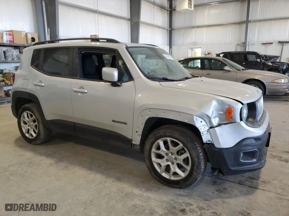 2018 Jeep Renegade Latitude with VIN ZACCJBBB2JPH26667, listed as a Copart auction lot 46786805 with NaN miles and Salvage Title. Bid and sale history available at carsss.com. Image 4.