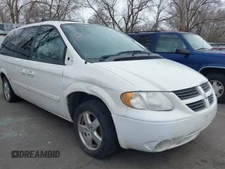 2007 Dodge Grand Caravan SXT with VIN 2D8GP44L67R324545, listed as a IAAI auction lot 40671878 with 145,924 mi miles and . Bid and sale history available at DreamBid. Image 1.