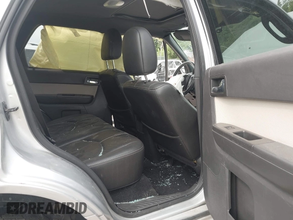 2010 Mercury Mariner Premier с VIN 4M2CN8HG4AKJ03226, выставлен на аукционе IAAI как лот 42494511 с пробегом 104 221 миль миль и . История ставок и продаж доступна на DreamBid. Изображение 8.