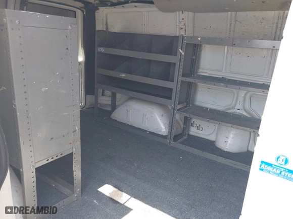2004 Chevrolet Astro Cargo Van with VIN 1GCDM19X84B110316, listed as a IAAI auction lot 42068424 with 238,005 mi miles. Bid and sale history available at carsss.com. Image 8.
