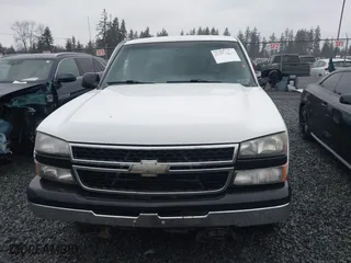 2006 Chevrolet Silverado 1500 LS with VIN 1GCEC19V46E234140, listed as a IAAI auction lot 41481122 with 290,635 mi miles. Bid and sale history available at carsss.com. Image 12.