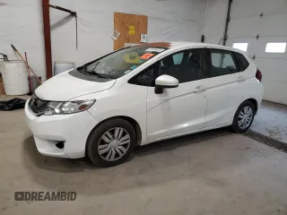 2017 Honda Fit LX z VIN 3HGGK5H54HM703696, wystawiony jako Copart lot #50496465 z przebiegiem 105 801 mil mil oraz Szkoda całkowita • Salvage title. Historia ofert i sprzedaży dostępna na DreamBid. Obrazek 1.