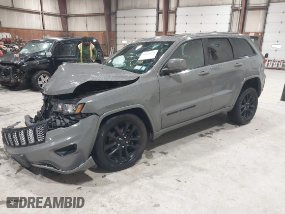 2020 Jeep Grand Cherokee Altitude with VIN 1C4RJFAG7LC137913, listed as a IAAI auction lot 41655158 with 51,131 mi miles. Bid and sale history available at carsss.com. Image 2.