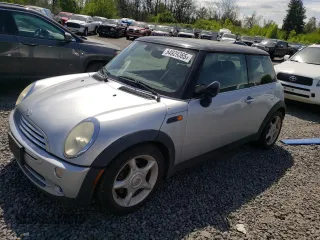 2006 MINI Hardtop z VIN WMWRC33546TK70683, wystawiony jako Copart lot #54929365 z przebiegiem 109 484 mil mil oraz Szkoda całkowita • Salvage title. Historia ofert i sprzedaży dostępna na DreamBid. Obrazek 1.