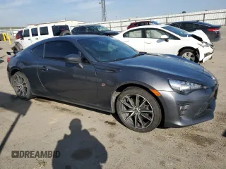 2020 Toyota 86 GT with VIN JF1ZNAE19L8752467, listed as a Copart auction lot 45552145 with 74,893 mi miles and Salvage Title. Bid and sale history available at carsss.com. Image 4.