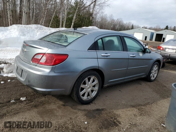 2007 Chrysler Sebring Limited z VIN 1C3LC66M77N646719, wystawiony jako Copart lot #52150695 z przebiegiem 234 174 mil mil oraz Tytuł czysty. Historia ofert i sprzedaży dostępna na DreamBid. Obrazek 3.