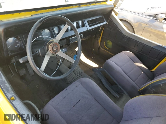 1992 Jeep Wrangler z VIN 2J4FY19P1NJ533862, wystawiony jako Copart lot #69116634 z przebiegiem 105 340 mil mil oraz Czysty tytuł • Clean title. Historia ofert i sprzedaży dostępna na DreamBid. Obrazek 8.