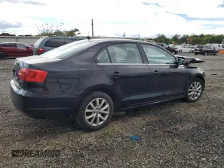 2013 Volkswagen Jetta SE z VIN 3VWDP7AJXDM251251, wystawiony jako Copart lot #57757585 z przebiegiem 167 891 mil mil oraz Szkoda całkowita • Salvage title. Historia ofert i sprzedaży dostępna na DreamBid. Obrazek 3.