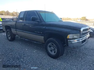 1998 Dodge Ram 1500 with VIN 1B7HF13Z7WJ104411, listed as a IAAI auction lot 41426007 with 147,186 mi miles. Bid and sale history available at carsss.com. Image 1.